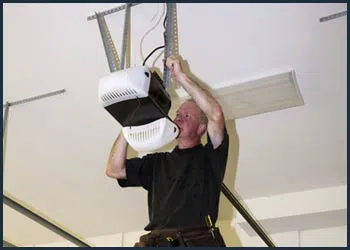 Garage Doors Store Repairs Long Beach, CA 562-528-0614 - cont-gdr-door-opener-08m